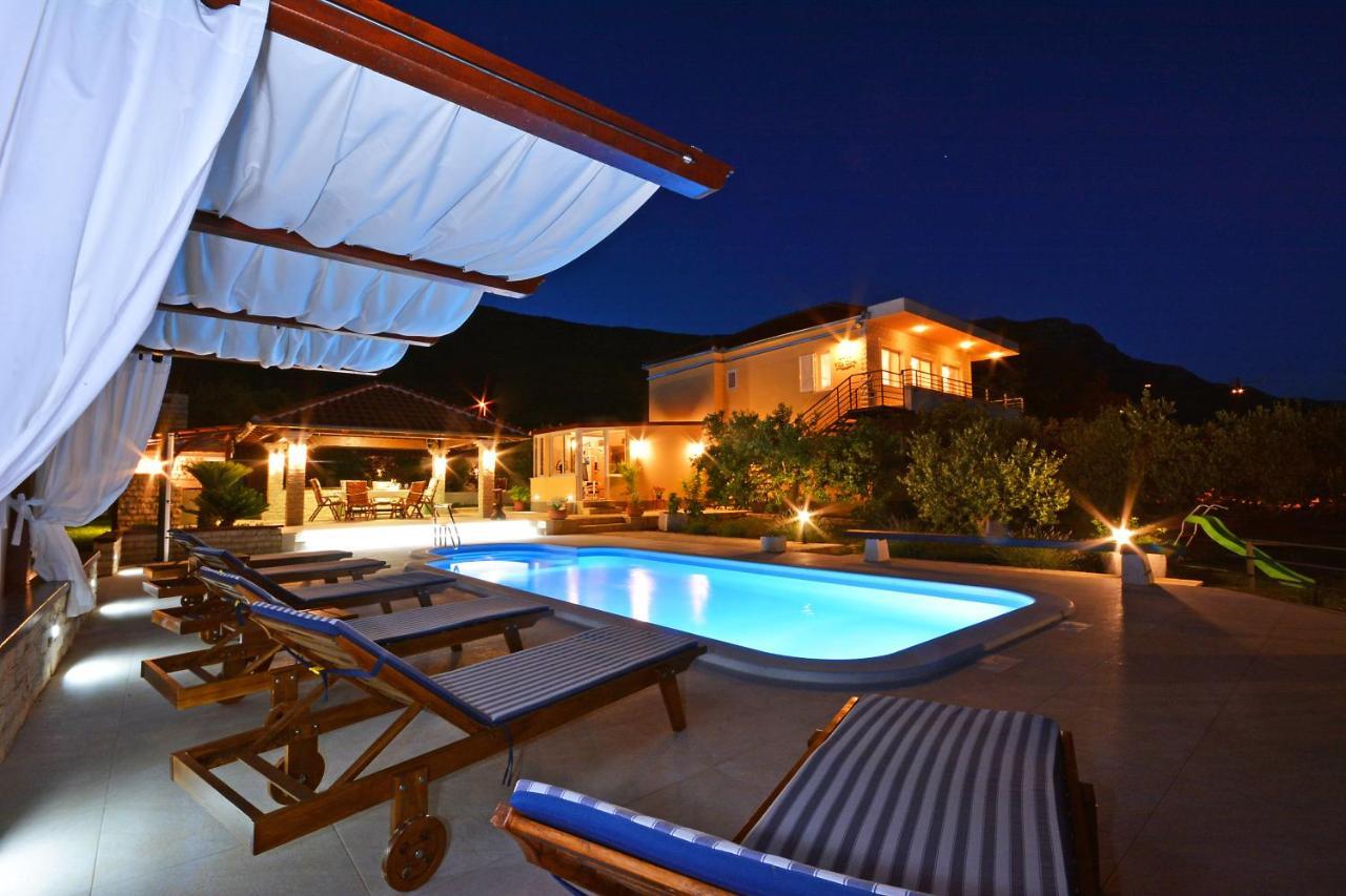 Villa Oliva Kastela Bagian luar foto