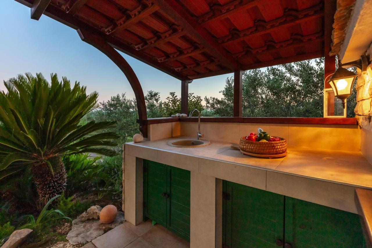 Villa Oliva Kastela Bagian luar foto